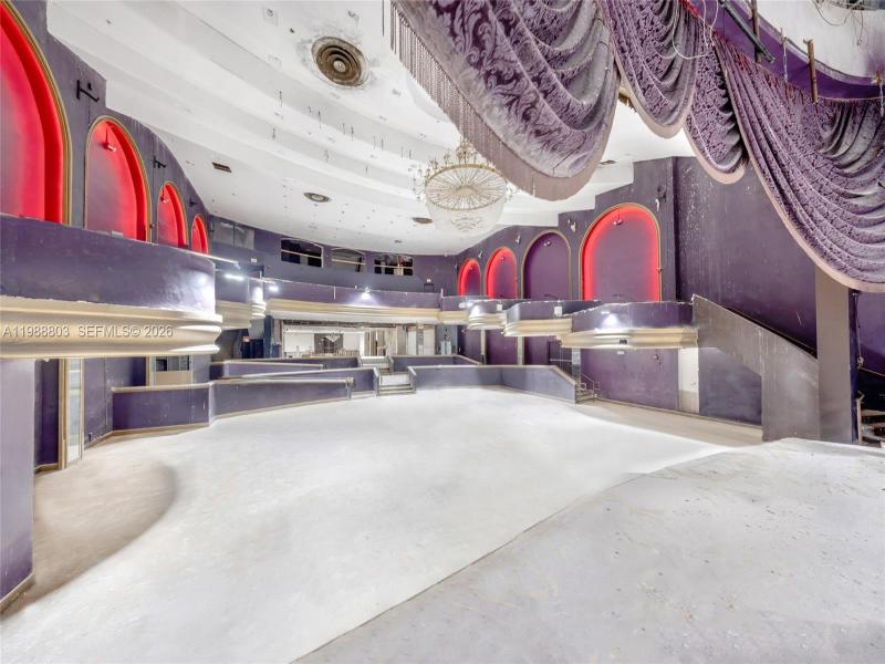 Condo for sale at Castle Beach Club CU2