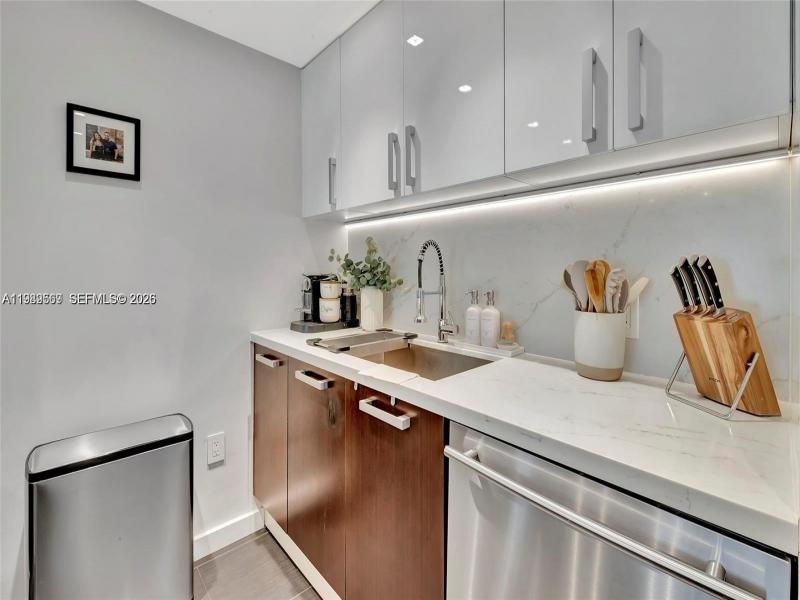 Apartment for rent at Ios on the Bay 307