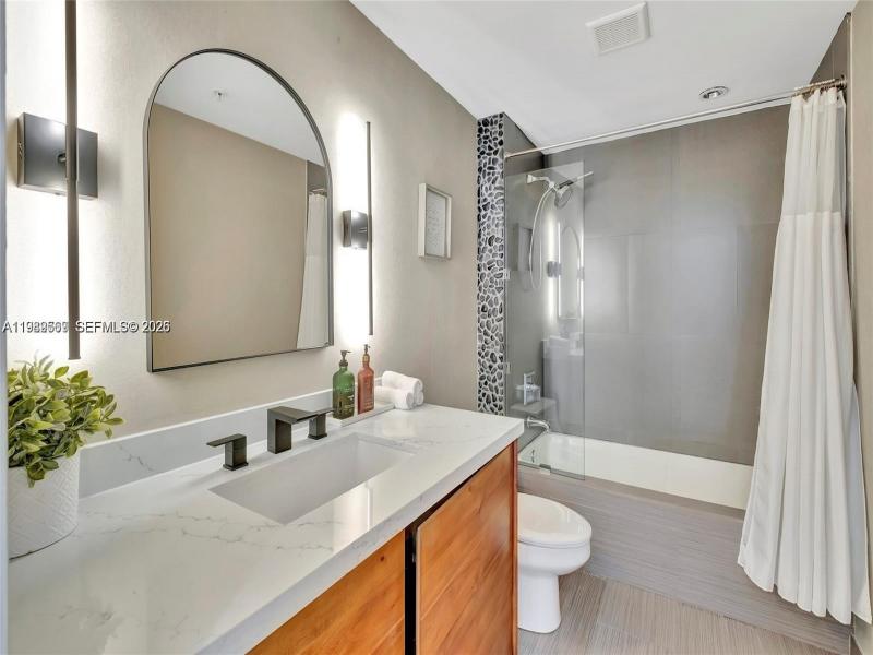 Apartment for rent at Ios on the Bay 307