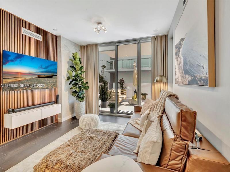 Apartment for rent at Ios on the Bay 307