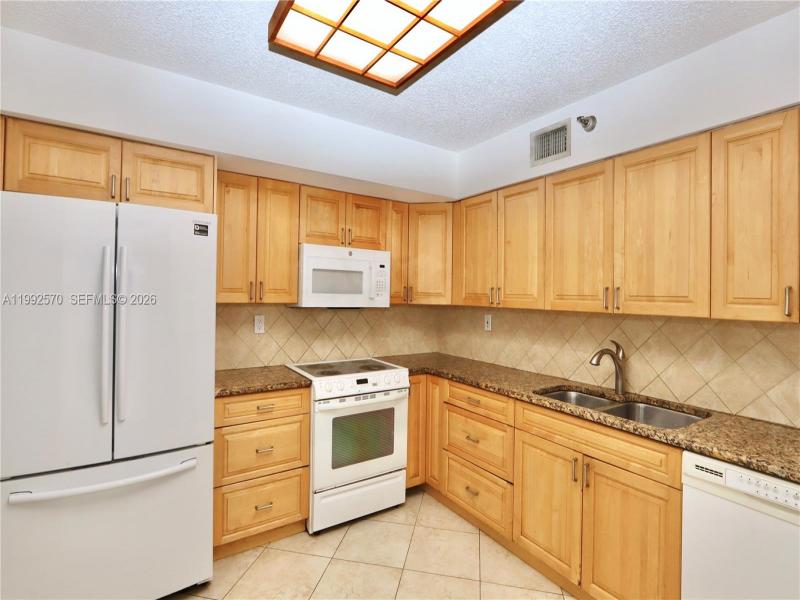 Property photo # 8