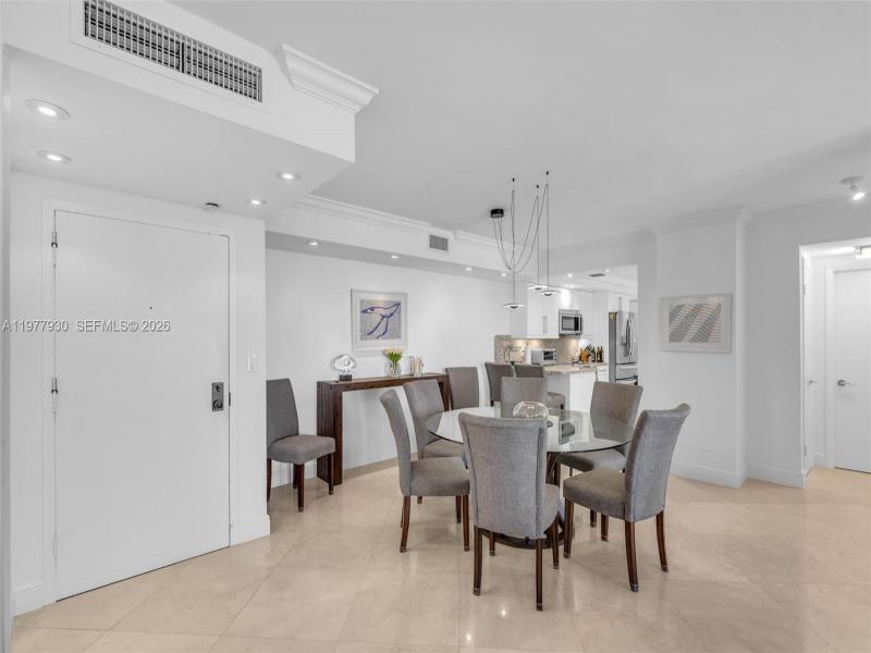 Comprar apartamento en Towers of Key Biscayne E1203