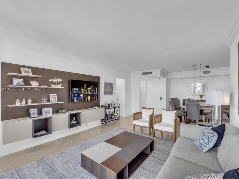 Comprar apartamento en Towers of Key Biscayne E1203