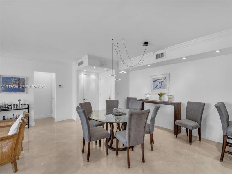 Comprar apartamento en Towers of Key Biscayne E1203