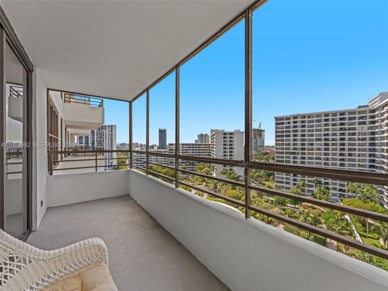 Condo for sale at Olympus Condo 1418