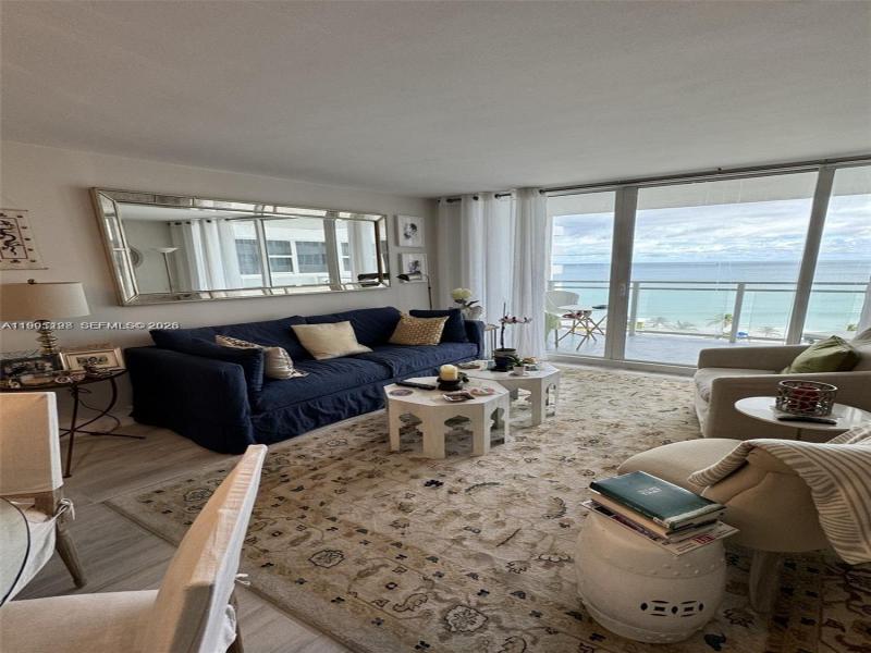 Condo for sale at Parker Plaza Estates 815