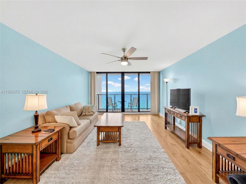 Condo for sale at Catania at Quadomain 2302