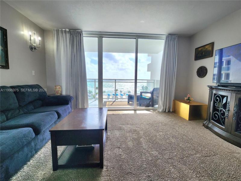 Condo for sale at Parker Plaza Estates 515
