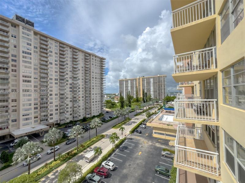 Comprar apartamento en Winston Towers 808