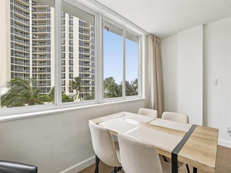Comprar apartamento en Aventura Beach Club 223