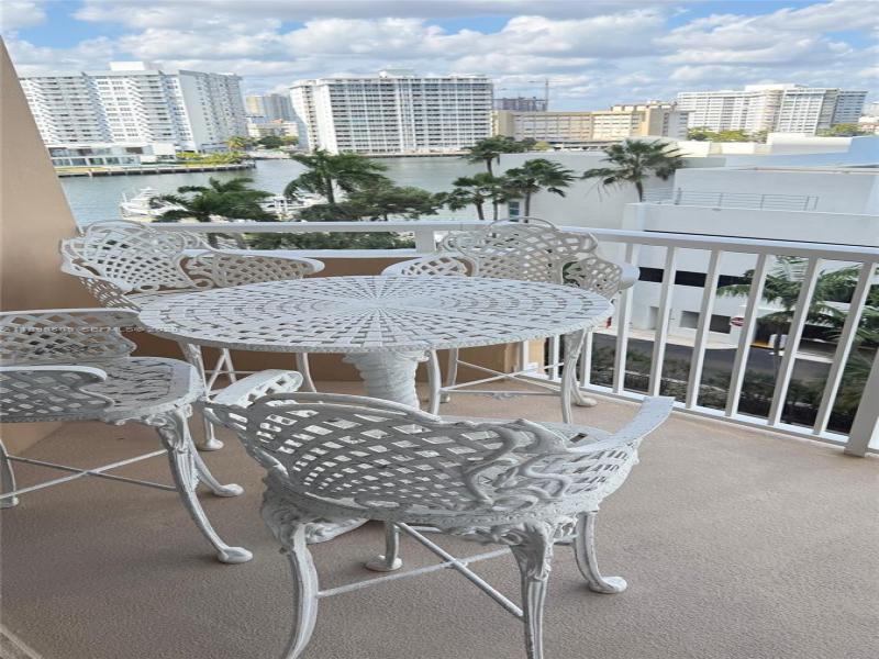 Condo for sale at The Hemispheres 5D