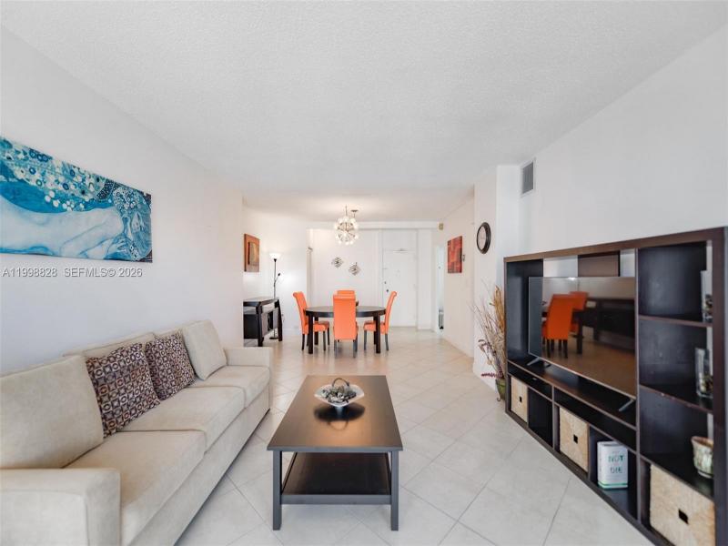 Condo for sale at The Hemispheres 14D