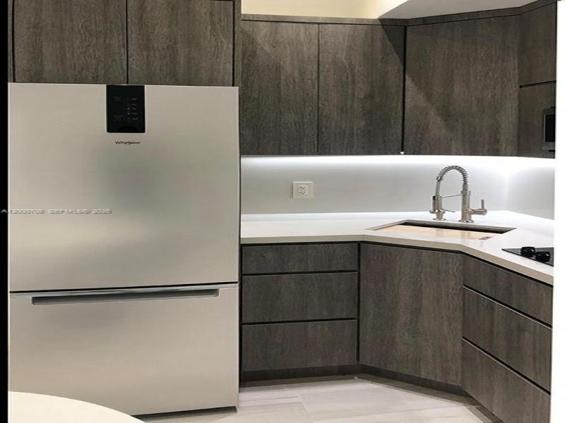 Condo for sale at Brickell Place IV CC6