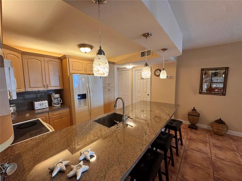 Apartment for rent at Sea Air Towers 421