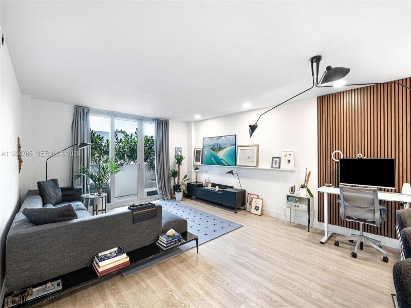 Condo for sale at Island Terrace LF