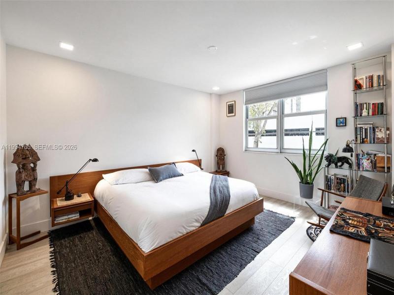 Condo for sale at Island Terrace LF