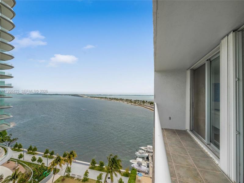Comprar apartamento en Brickell Biscayne 12B