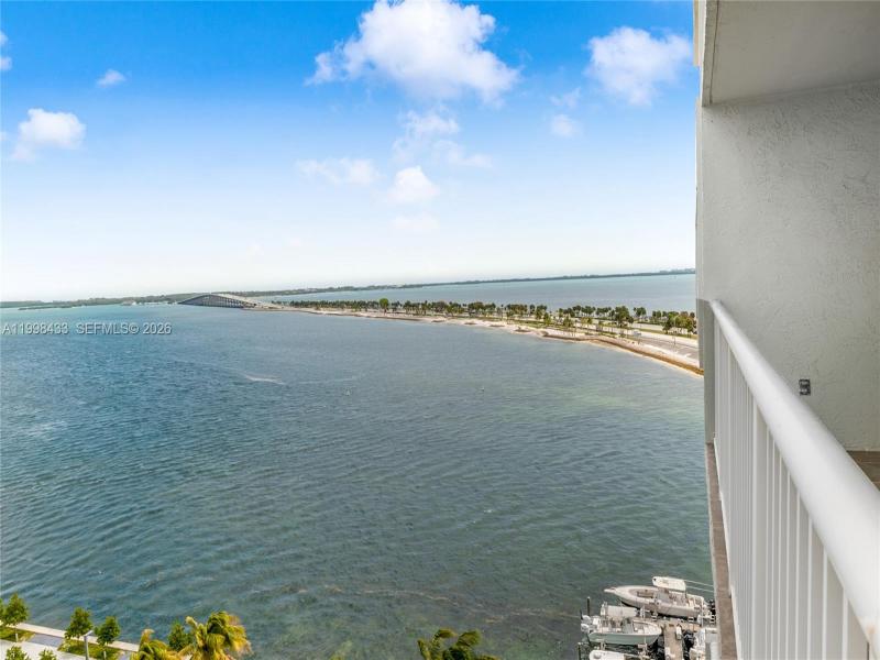 Comprar apartamento en Brickell Biscayne 12B