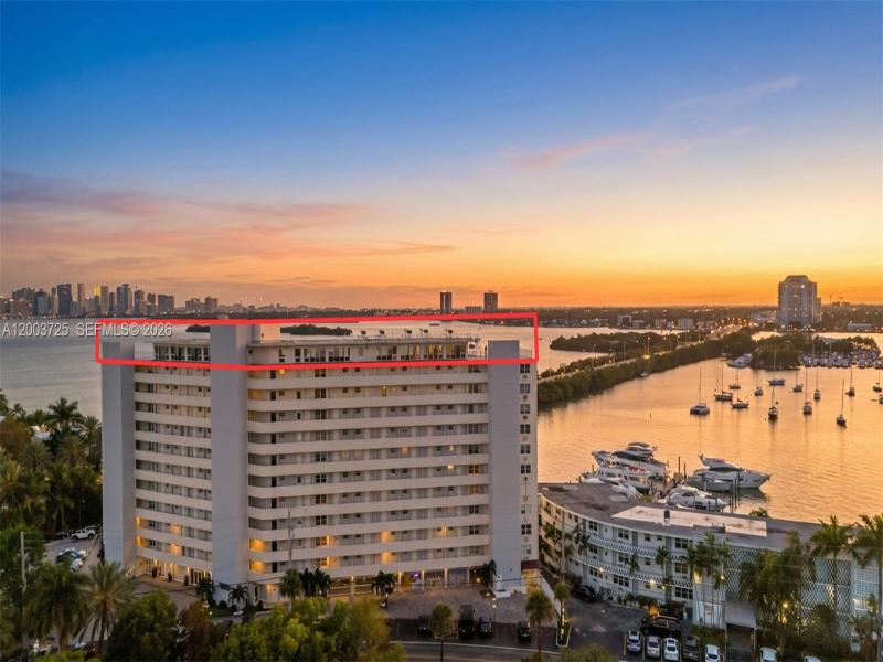 Comprar apartamento en Bayshore Yacht Tennis Club PENTHOUSE