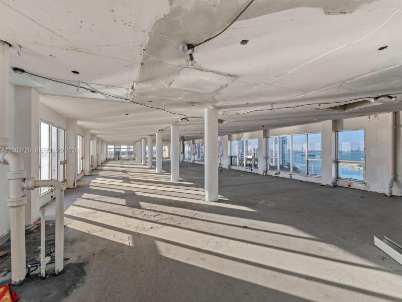 Comprar apartamento en Bayshore Yacht Tennis Club PENTHOUSE