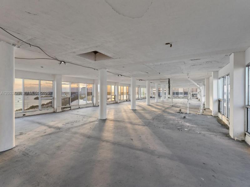 Comprar apartamento en Bayshore Yacht Tennis Club PENTHOUSE