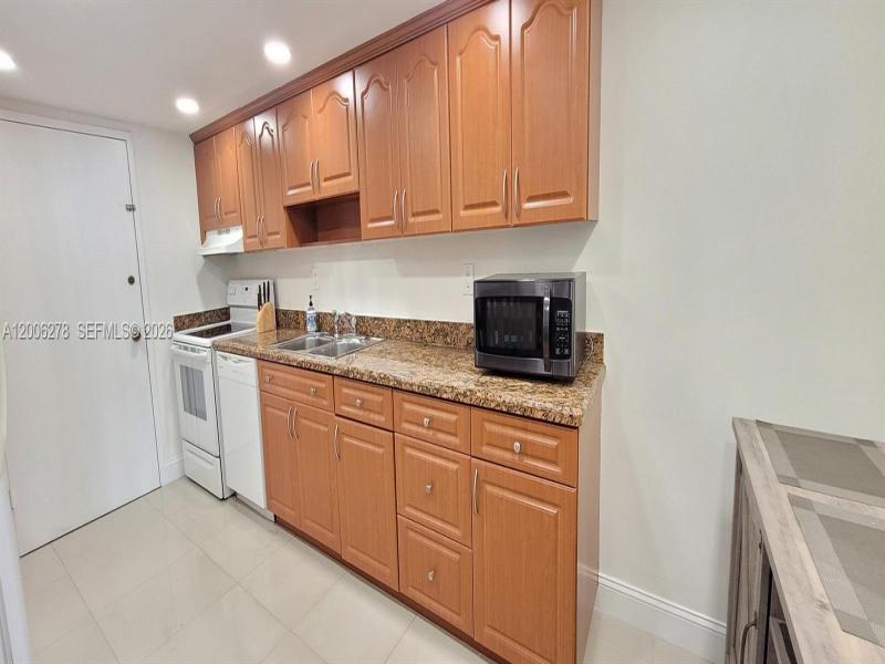 Property photo # 9