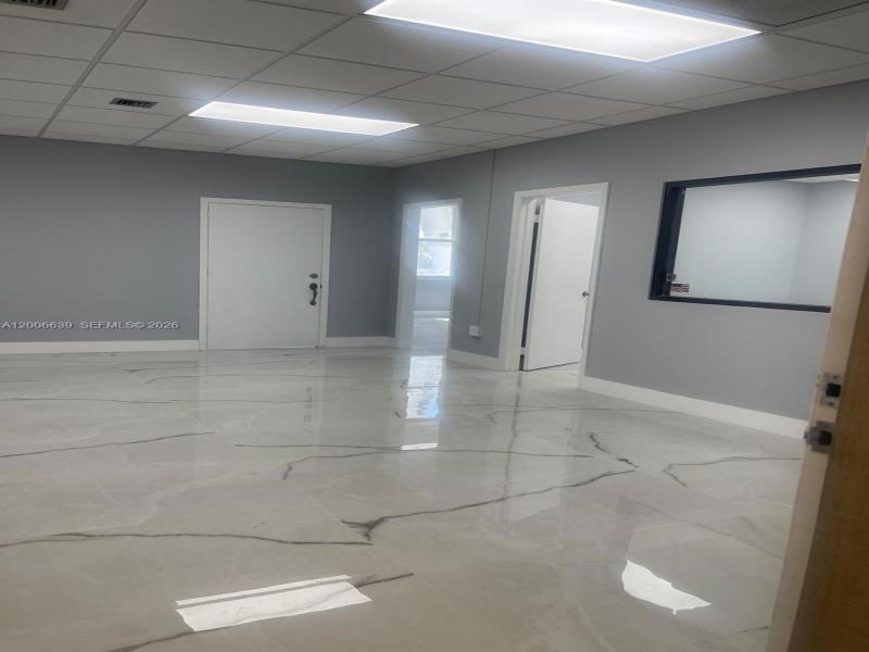 Condo for sale at Hallmark of Hollywood 219