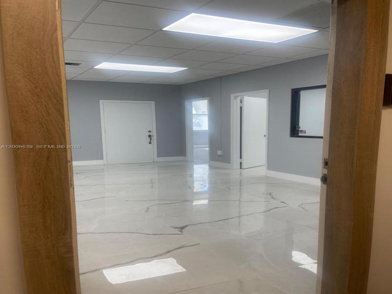 Condo for sale at Hallmark of Hollywood 219