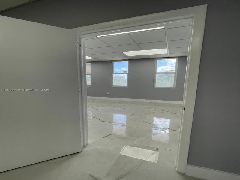 Condo for sale at Hallmark of Hollywood 219