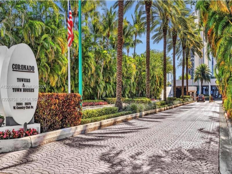 Comprar apartamento no Coronado I PH22