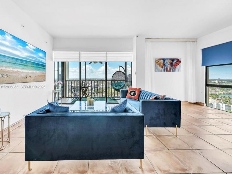 Comprar apartamento no Coronado I PH22