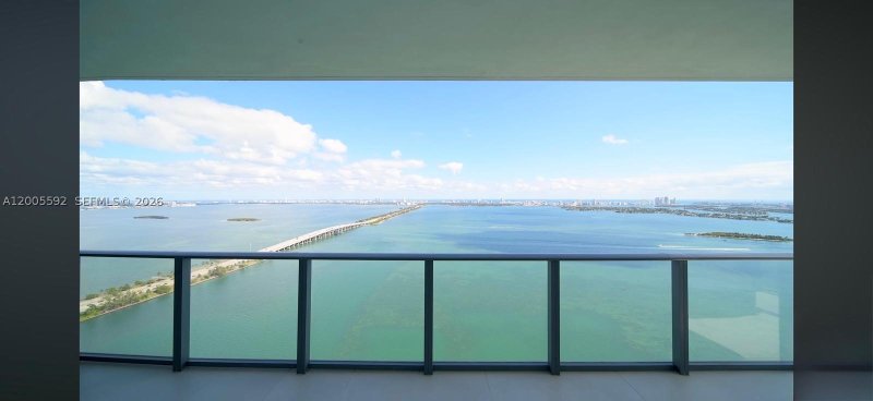 Apartment for rent at One Paraiso 4401
