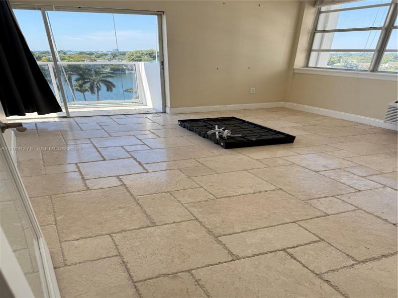 Alquiler de apartamento en The Amethyst 801