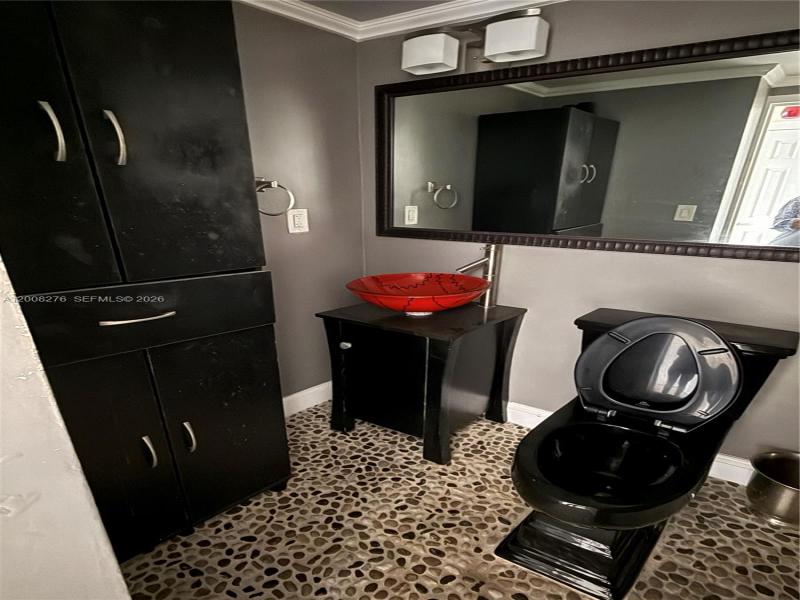 The Amethyst Apt #801