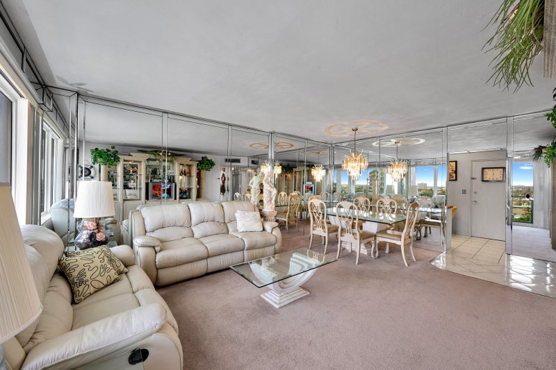 Condo for sale at Coral Ridge Towers 1406
