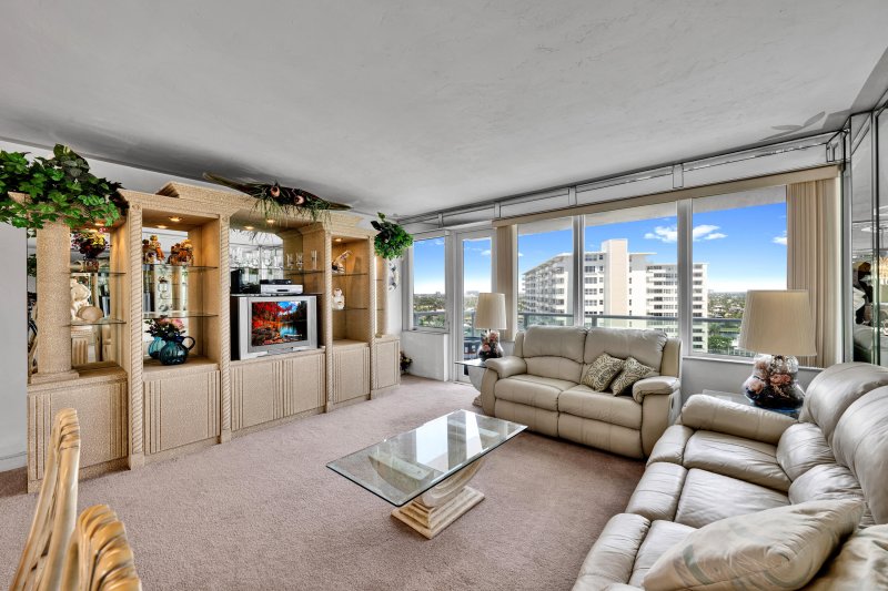 Condo for sale at Coral Ridge Towers 1406