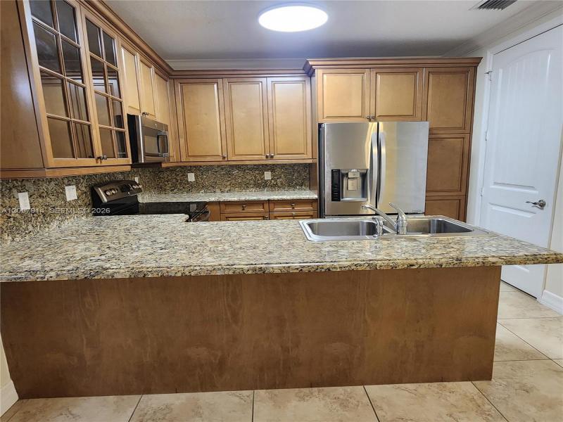 Property photo # 6