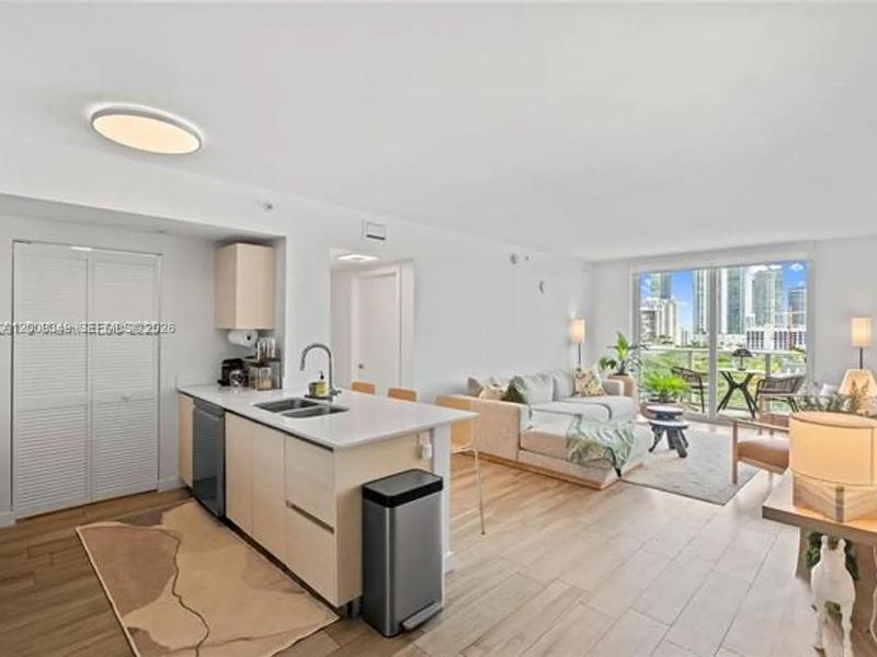 Property photo # 7