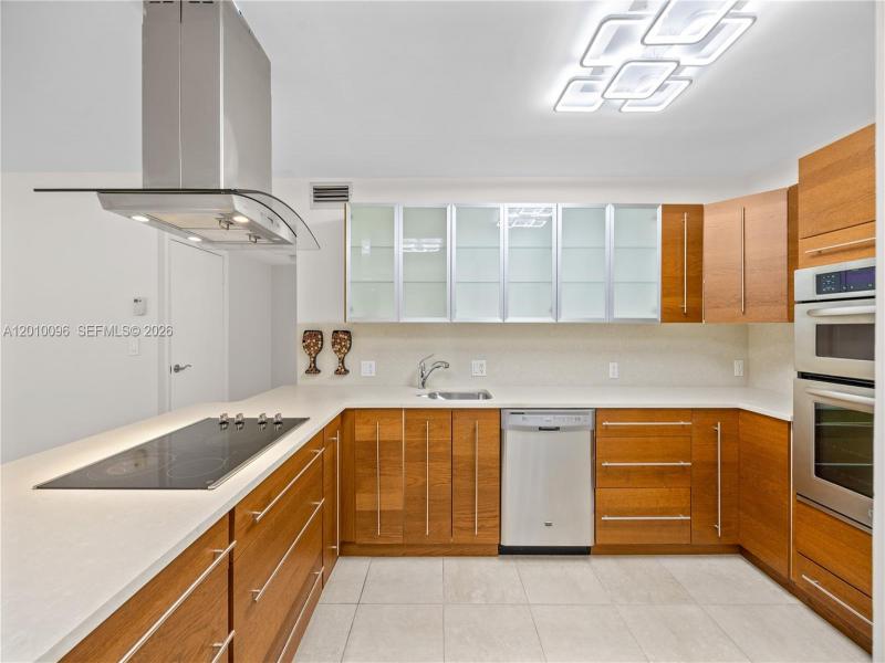 Comprar apartamento no Coronado I 1239
