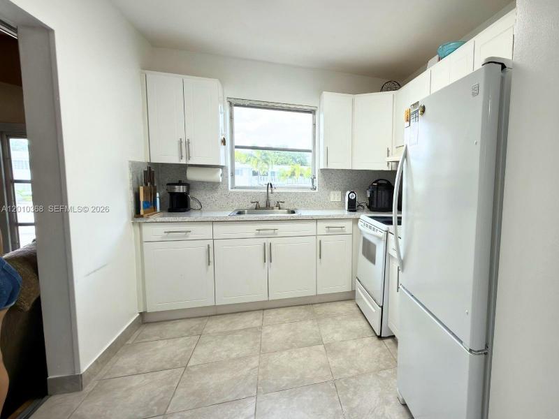 Property photo # 4