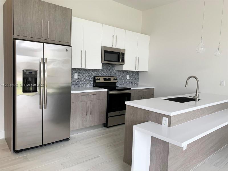 Property photo # 4