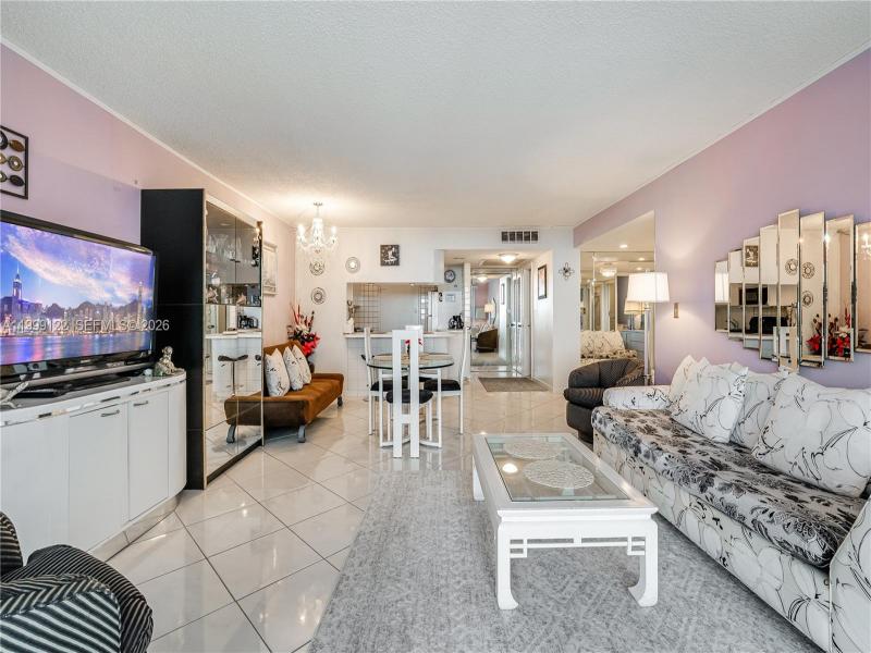 Apartment for rent at Parker Plaza Estates 1903