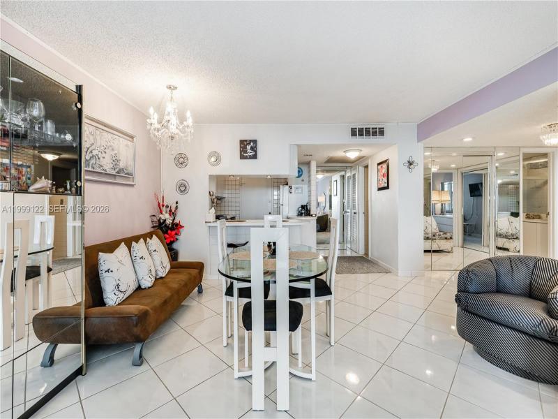 Apartment for rent at Parker Plaza Estates 1903