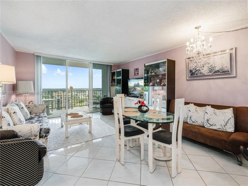 Apartment for rent at Parker Plaza Estates 1903