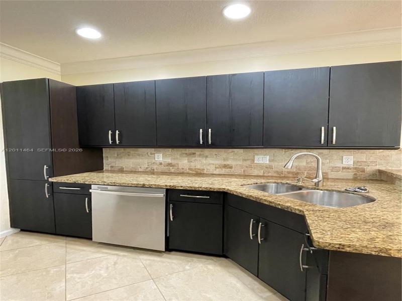 Property photo # 6