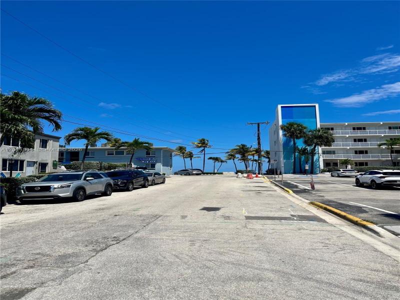 Condo for sale at Hyde Park Towers 203