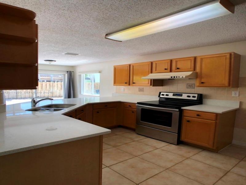 Property photo # 9
