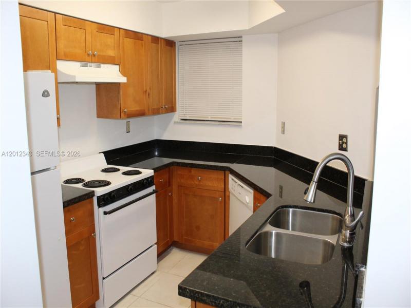 Property photo # 4