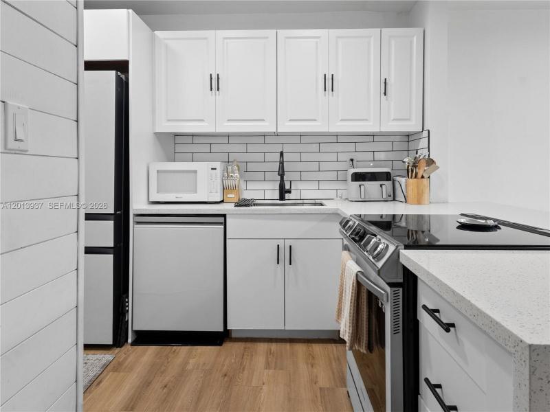 Property photo # 8