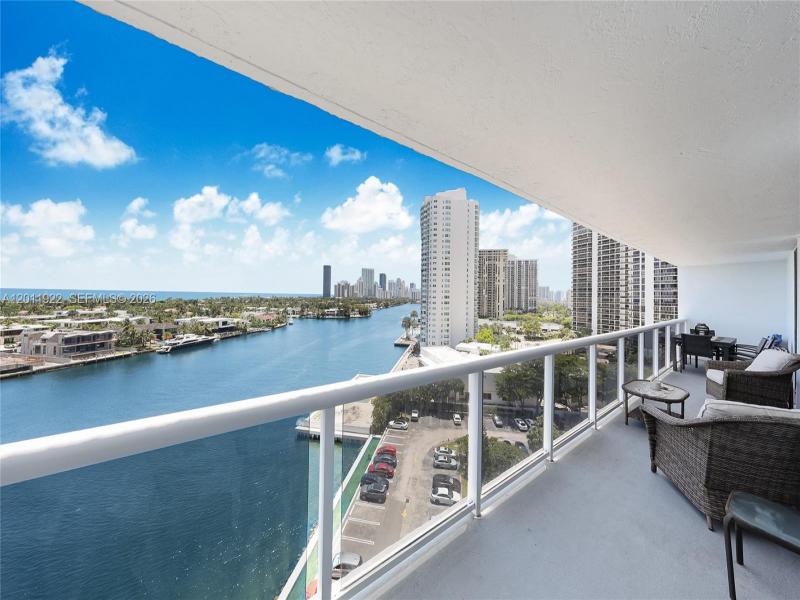 Comprar apartamento en Waterview 1146
